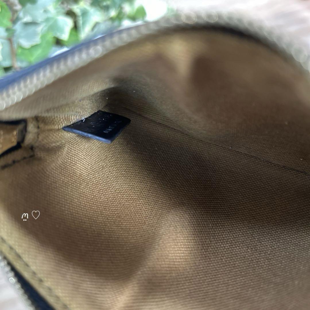 CELINE セリーヌ