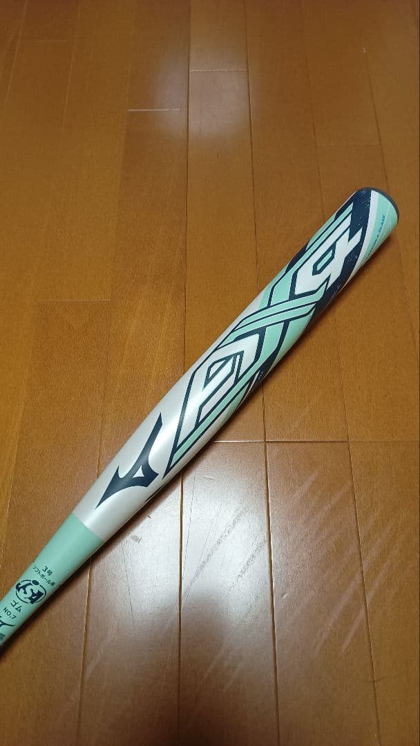 ミズノ ソフトボール バット AX4 84cm 710g ミドルバランス　中古品