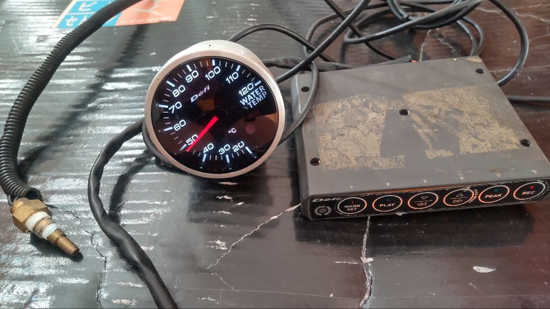 デフィ 水温計 60φ 実動品ですがコントローラーにプチ難有り