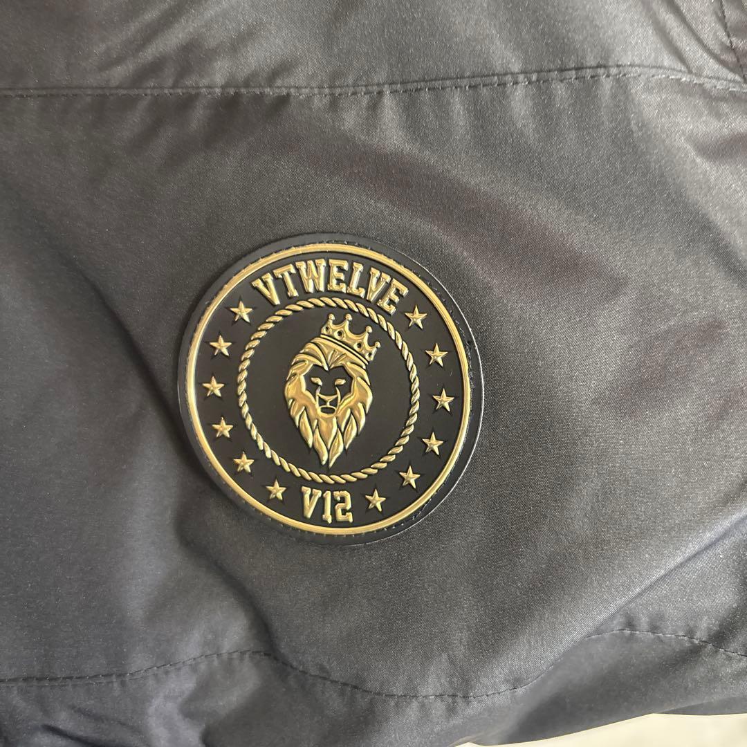 V12 レディースジャケット　サイズM 新品未使用