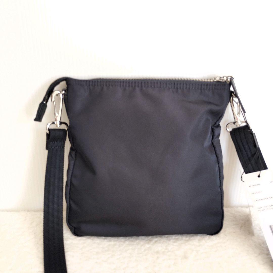 未使用品☆LACOSTE ラコステ☆ショルダーバッグ ブラック ナイロン