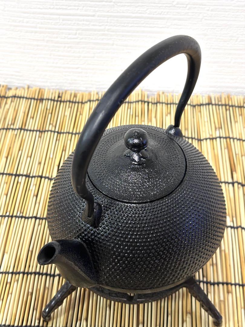 【新発売】今週の市販 未使用品 南部盛榮堂OIGEN造 南部鉄器 南部鉄瓶 12型アラレ 工芸品
