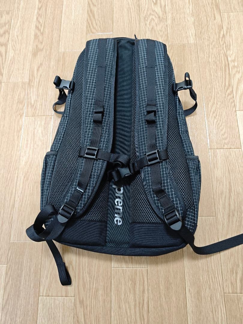 supreme バックパック 2024ss 美品 supreme バックパック 2024ss 美品
