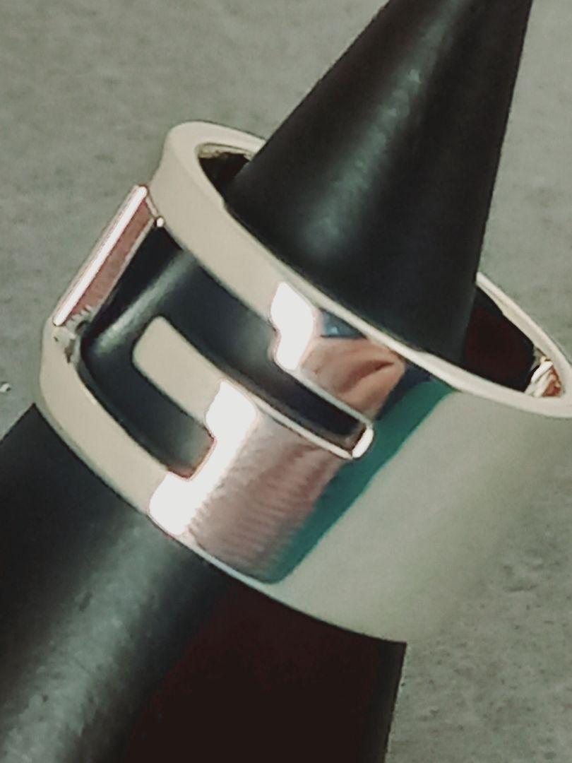 美品 GUCCI グッチ Gカットアウトワイド シルバーリング ②