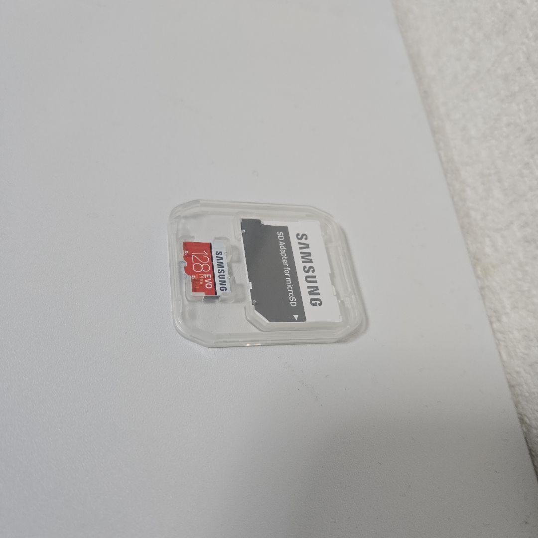 Nintendo Switch Let'sGo! ピカチュウセット SDカード付