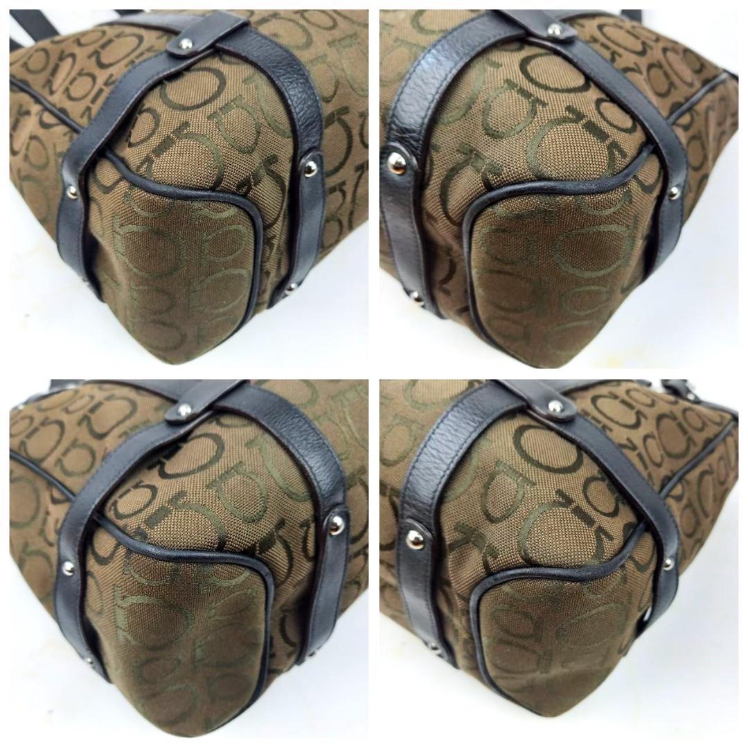 ✨良品✨ フェラガモ トートバッグ ガンチーニ 総柄 キャンバス レザー ✨良品✨ フェラガモ トートバッグ ガンチーニ 総柄 キャンバス レザー