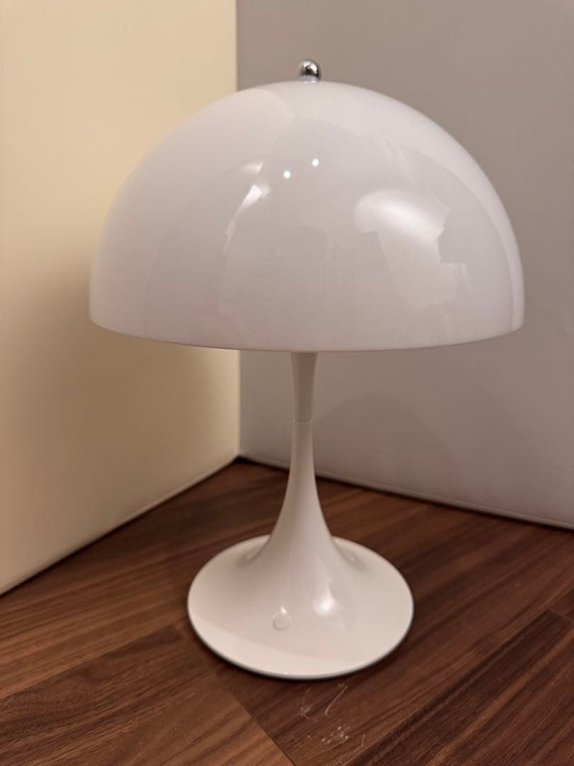 Louis Poulsen Panthella portable 250