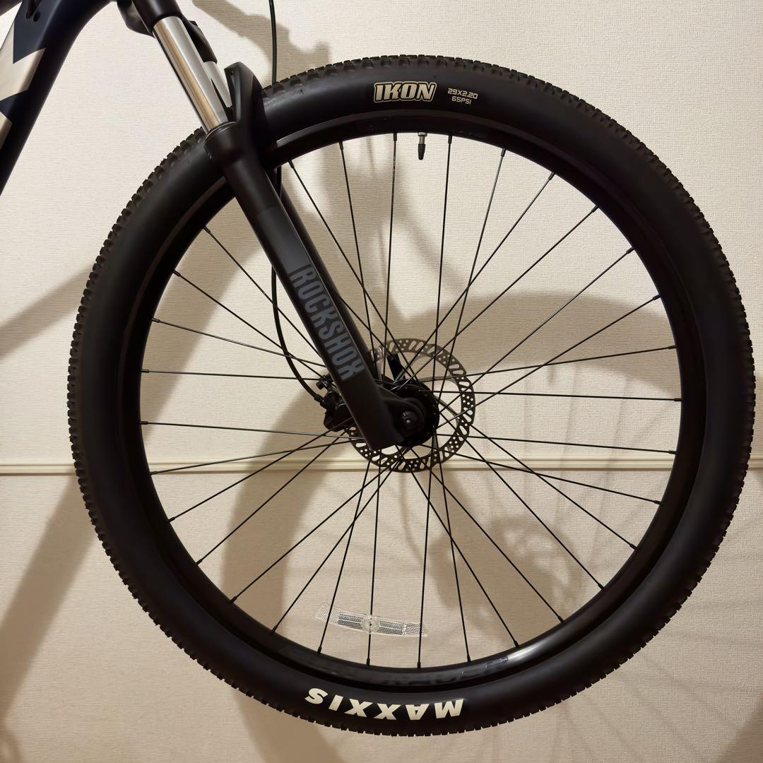 TREK トレック