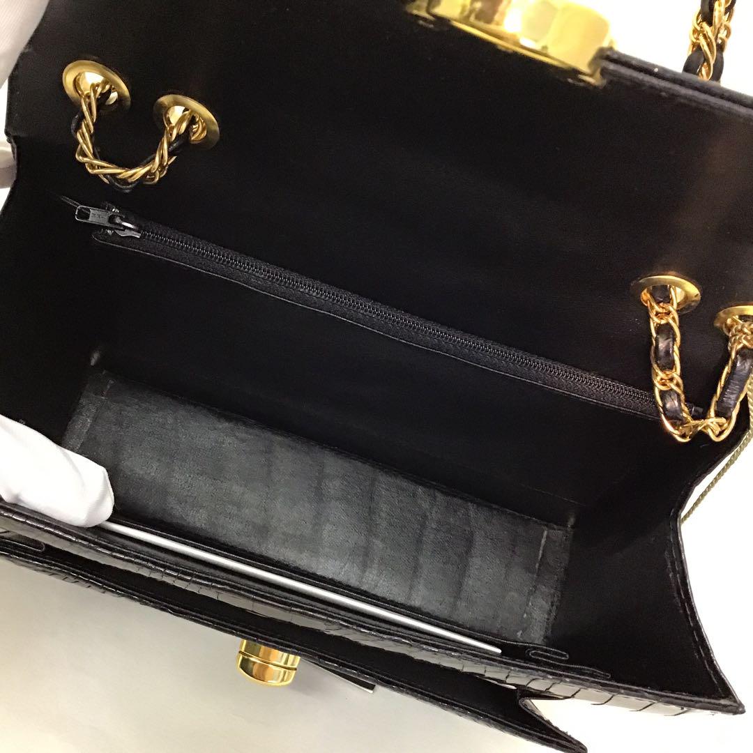 チェーンショルダーバッグ