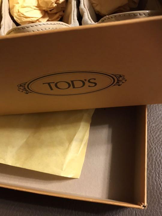 トッズドライビング・バレーシューズ
