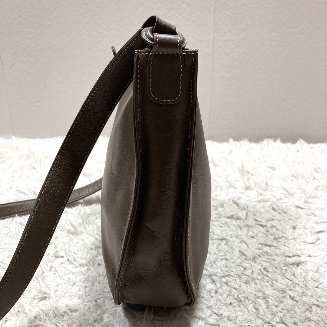 未使用級　キタムラ　ショルダーバッグ　ポシェット　斜め掛け　茶　ステッチ　レザー