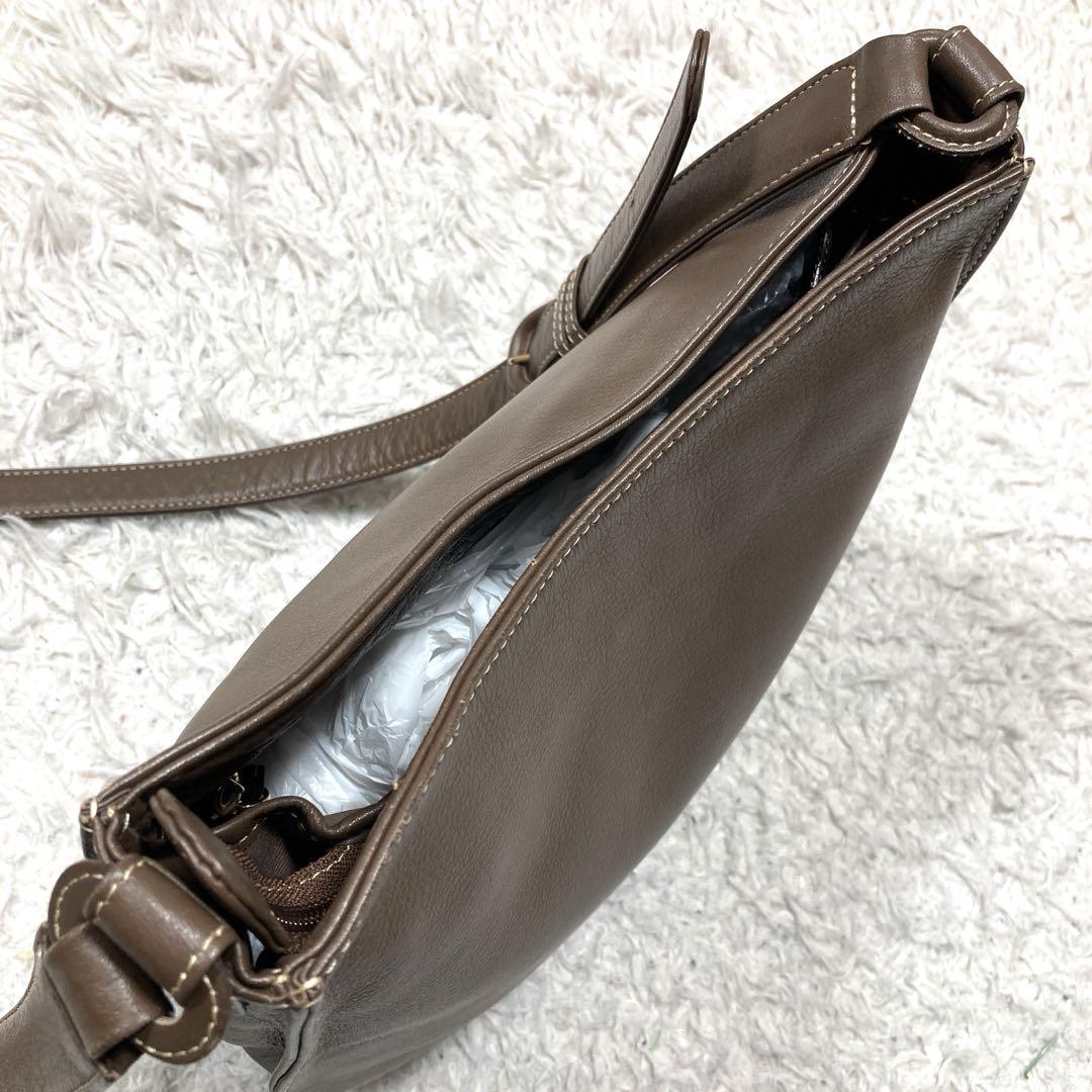 未使用級　キタムラ　ショルダーバッグ　ポシェット　斜め掛け　茶　ステッチ　レザー