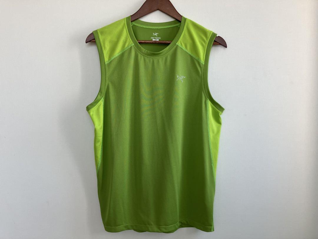 ☆アークテリクスARC'TERYX タンクトップ ノースリーブ Sサイズ☆