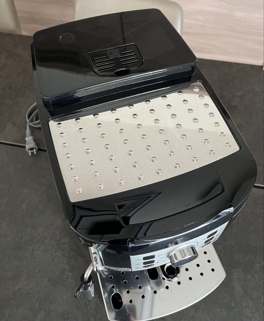 ✨デロンギ✨マグニフィカS モデル ECAM22112B 正規品