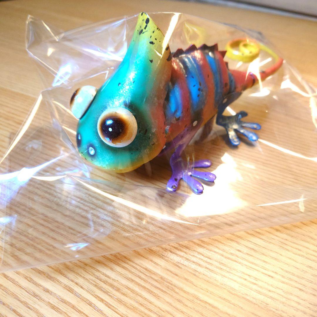 ブリキ　カメレオン　置物　オブジェ