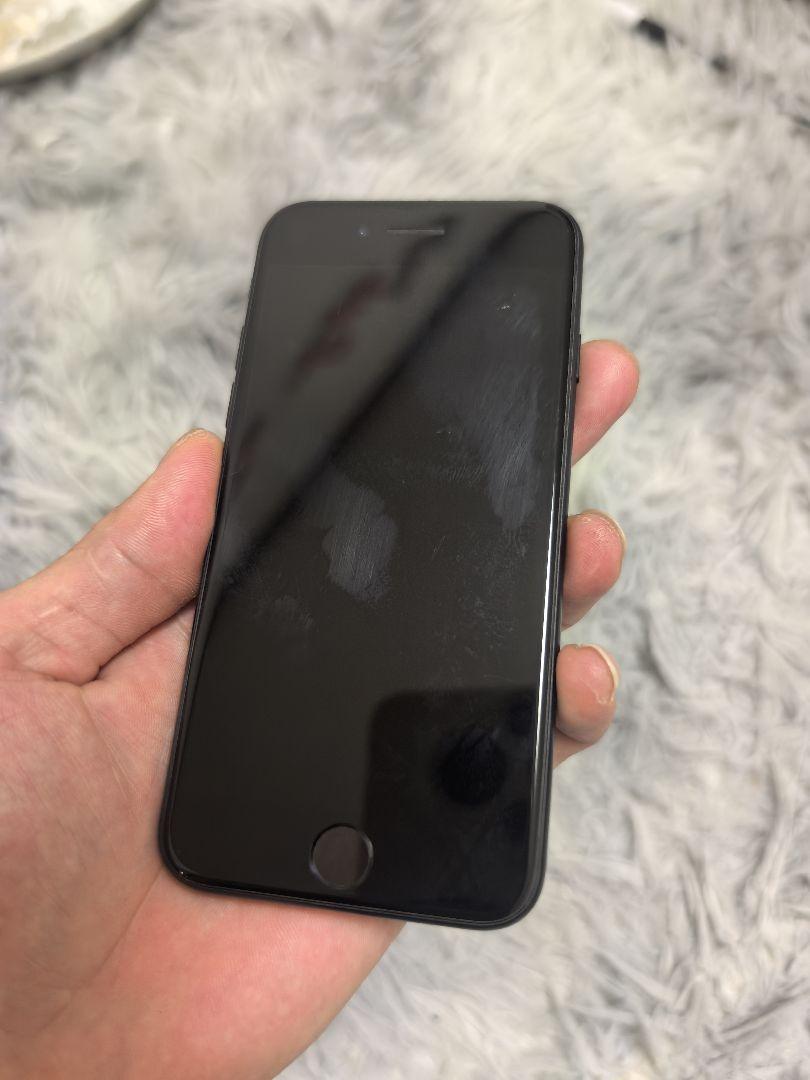 iPhone se2 (2020) 128gb ブラック