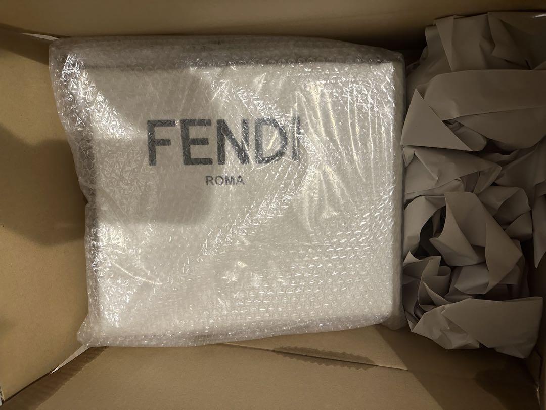 上品スタイル Fendi ベージュFFモチーフ サンシャインミディアムトートバッグ バッグ