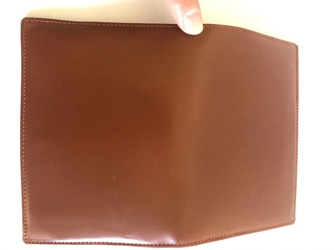 新品　未使用　エッティンガー　ブライドルレザー　二つ折　新生活に！ 新品未使用エッティンガーブライドルレザー二つ折新生活に！