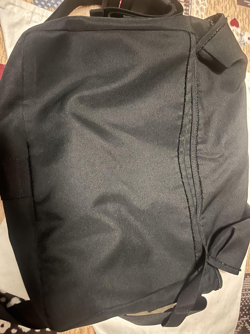 acne studios メッセンジャーバッグ　ショルダーバッグ