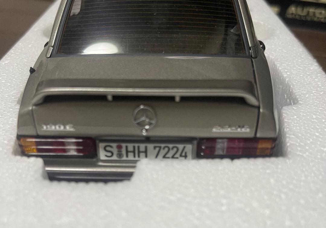 ミニカー Mercedes-Benz 190E 2.3-16 1:18 1/18