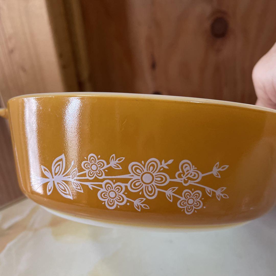 オールドパイレックス　PYREX キャセロール　バタフライゴールド