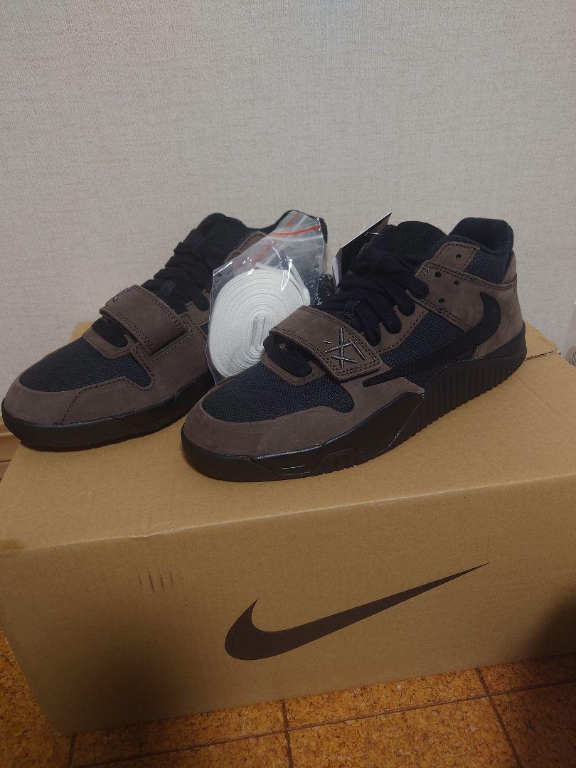 Travis Scott × Nike Jordan ジャンプマンジャック