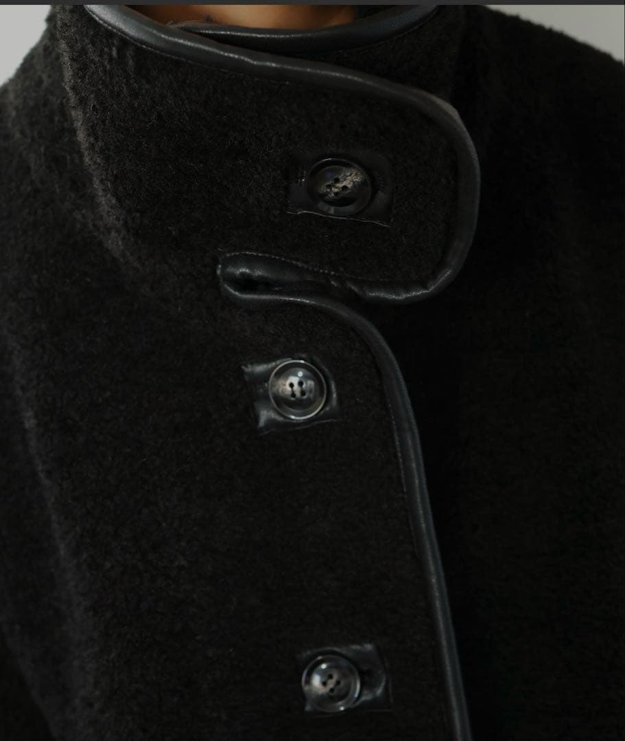 hellam レザーパイピングボアジャケット hellam レザーパイピングボアジャケット