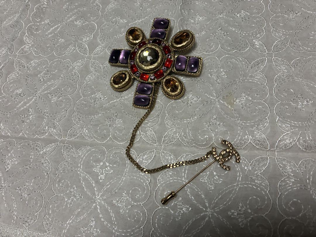 CHANEL ヴィンテージ花形ブローチ　グリポワ
