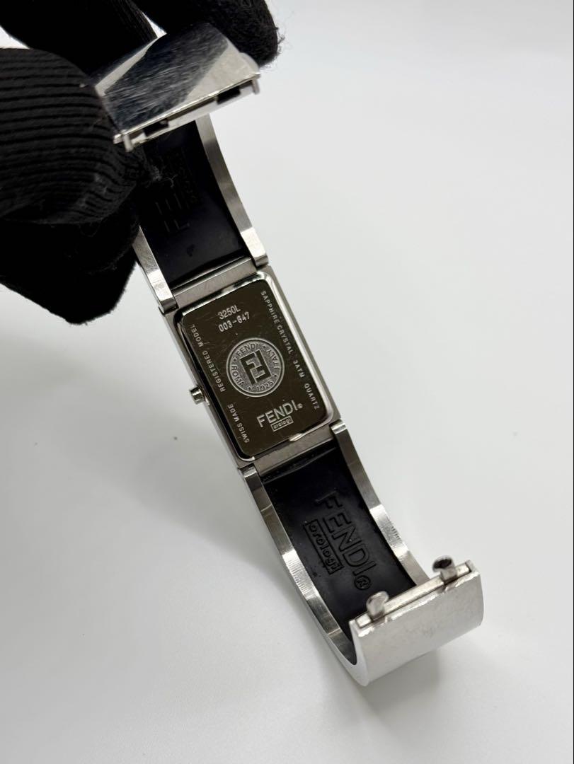 FENDI 3250L バングルウォッチ スクエア QZ 黒文字盤 腕時計 FENDI フェンディ 3250L バングルウォッチ QZ ブラック文字盤