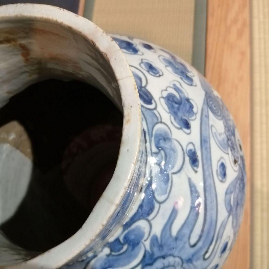 石彫刻装飾の壺　朝鮮王朝 石彫刻装飾の壺 朝鮮王朝 工芸品