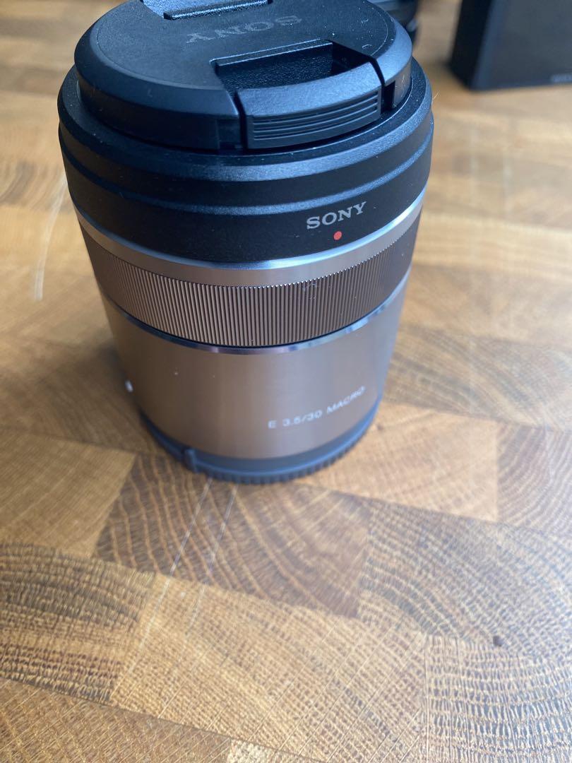 【単焦点セット】Sony α6400 レンズ2種+RODEマイク【即撮影可能】 単焦点セット】Sony α6400 レンズ2種+RODEマイク【即撮影可能】