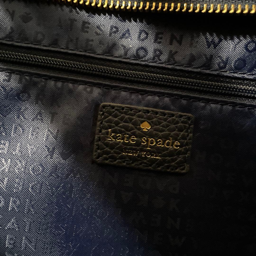 ケイトスペード トート型ショルダーバッグ A4サイズ可 ケイトスペード トート型ショルダーバッグ A4サイズ可