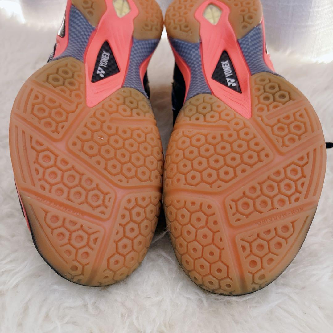 【美品】 YONEX バドミントンシューズ 65Z パワークッション 24