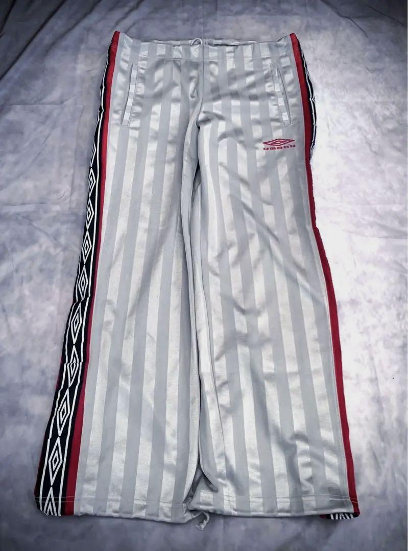 archive 00s umbro silver wide linepants