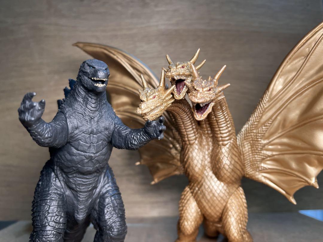 半額 50％OFFの通販 ゴジラとキングギドラ フィギュアセット メルカリ - 特撮