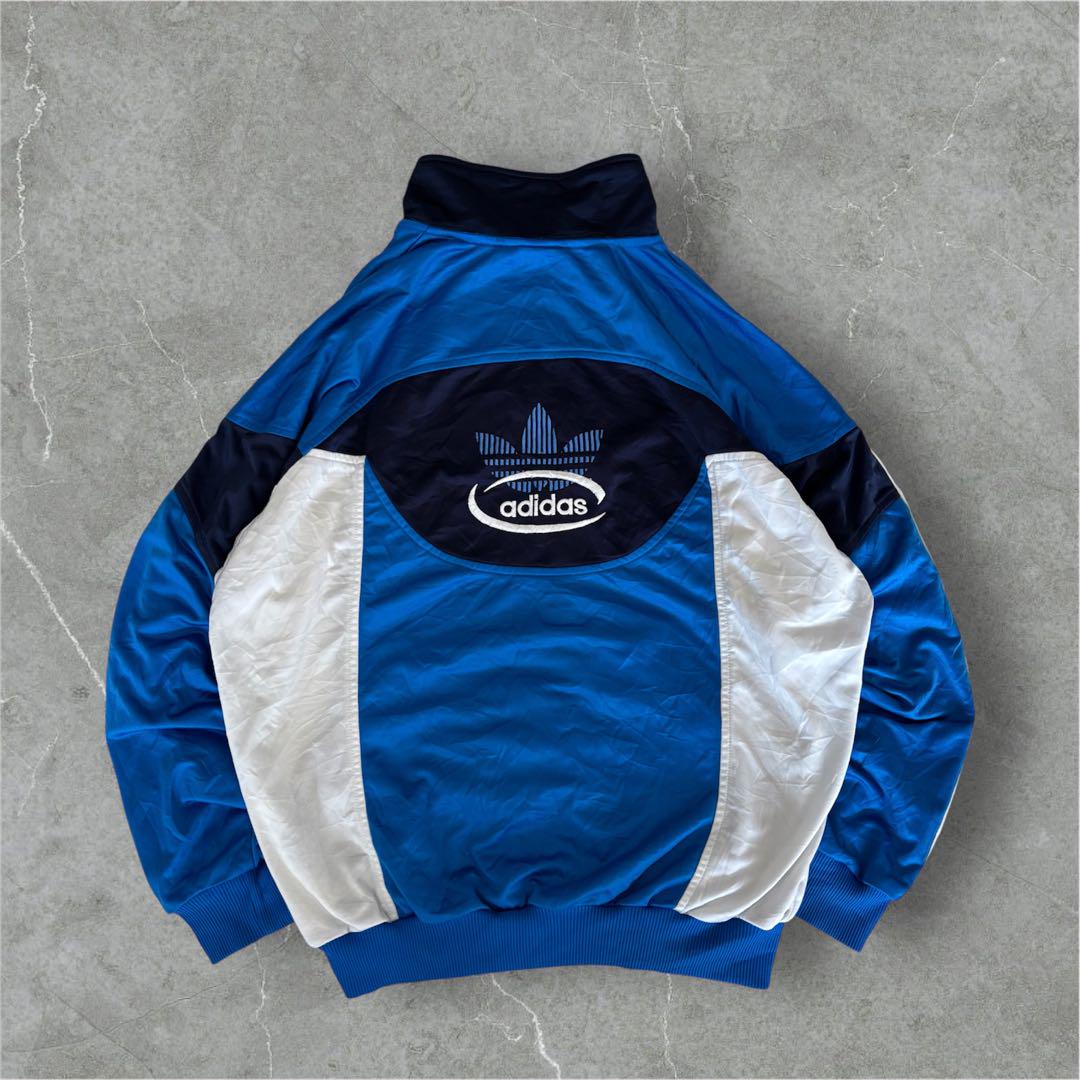 80's adidas トラックジャケット　銀タグ アディダス 80s オールド トラックジャケット 銀タグ 万国旗タグ