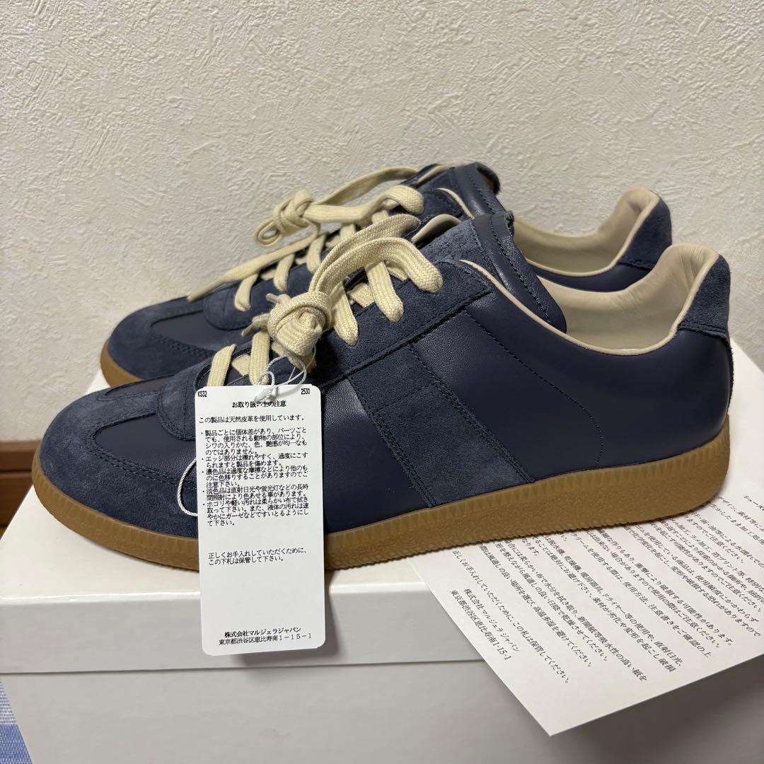 【新品】Maison Margiela ジャーマントレーナー S57WS0236 【新品】Maison Margiela ジャーマントレーナー S57WS0236