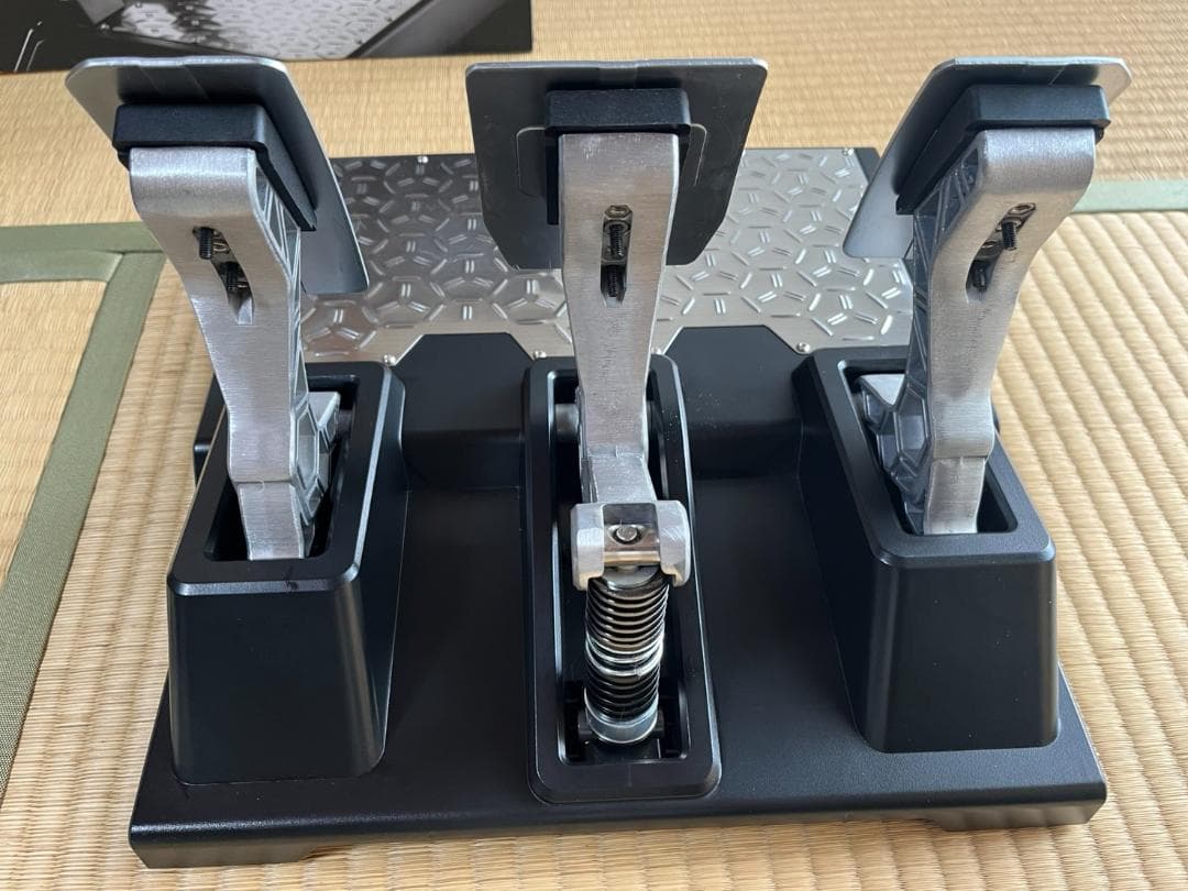 T-LCM ペダルTHRUSTMASTER
