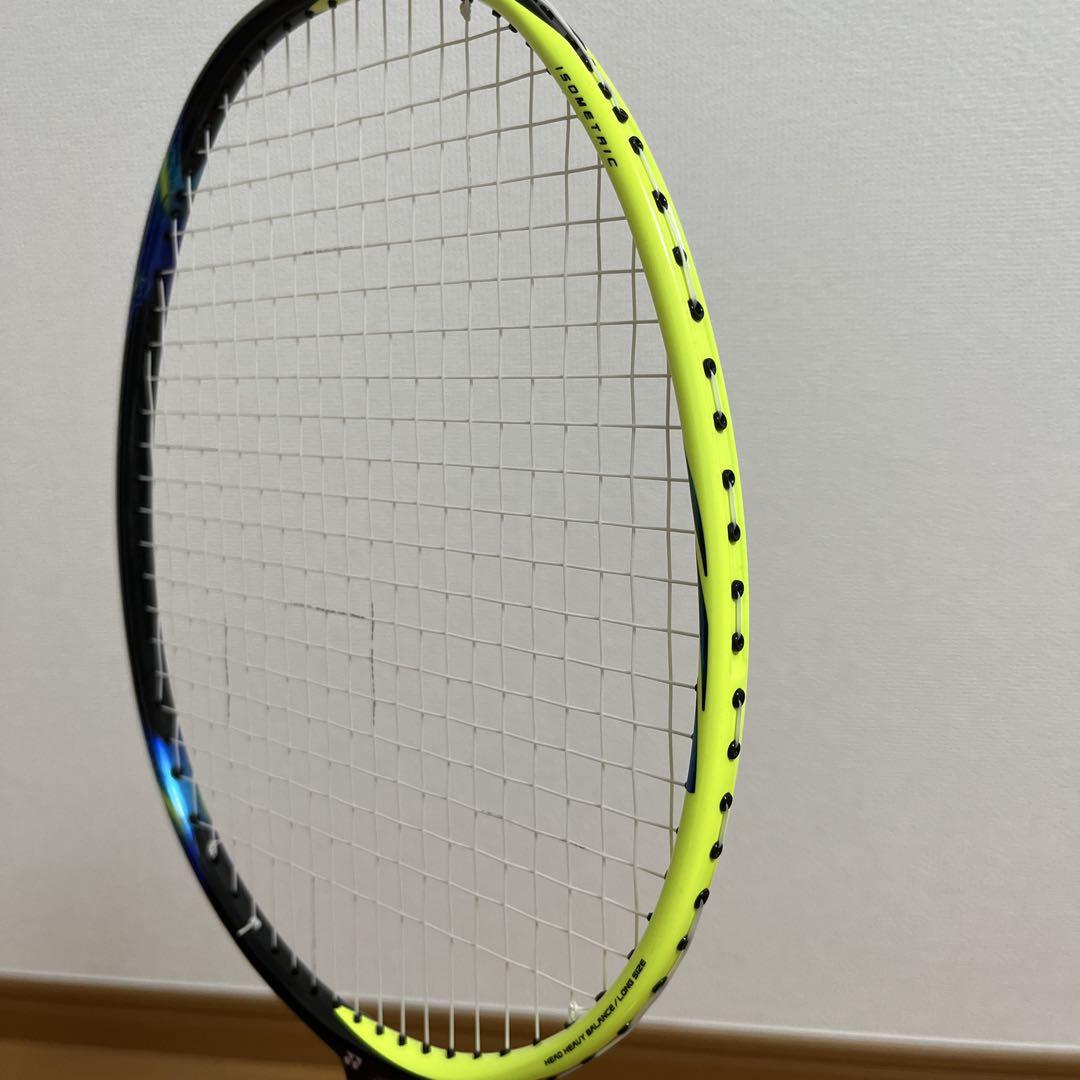 【美品】YONEXアストロクス77 4UG5