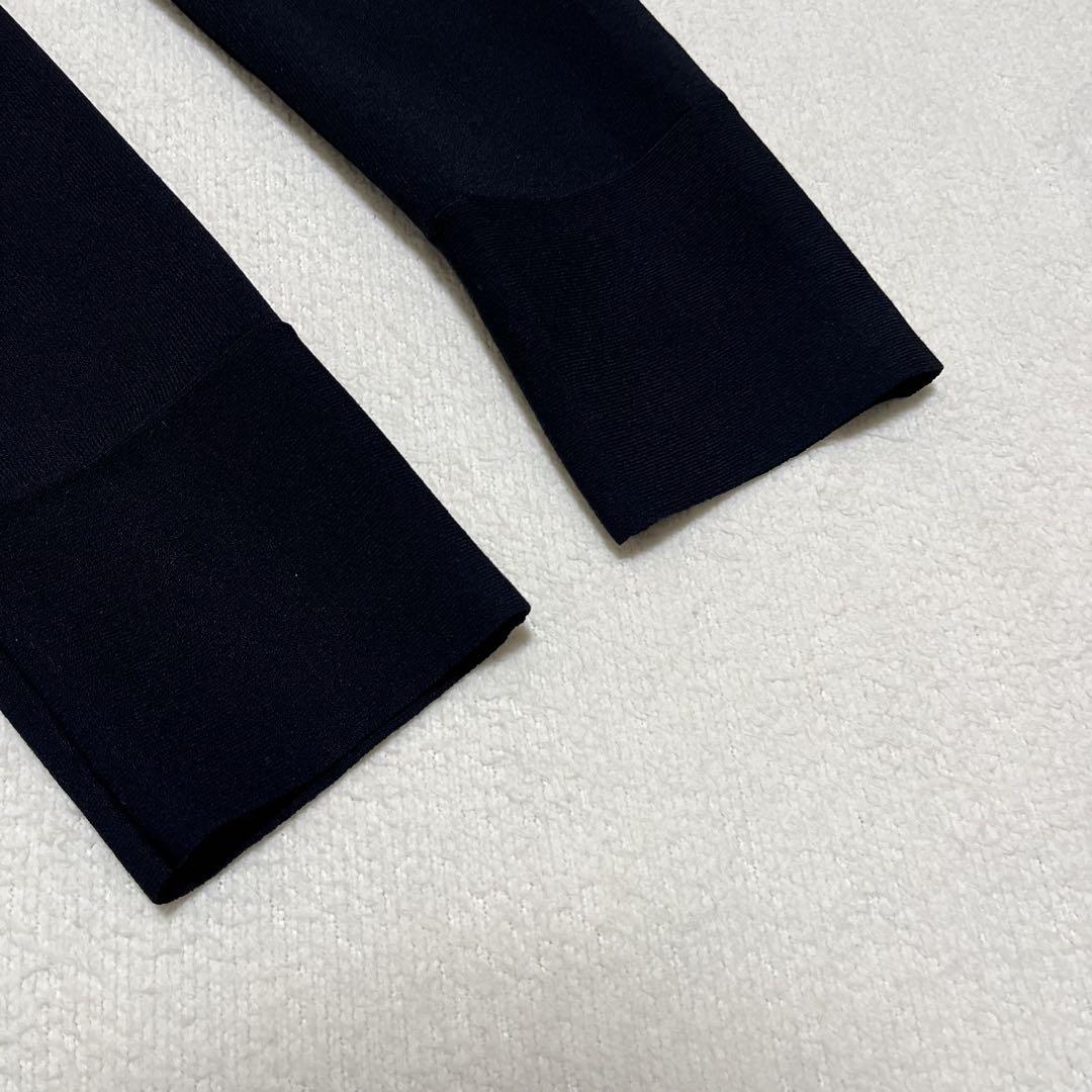 【美品】SOEJU クルーネックニットプルオーバー　長袖　ブラック　M