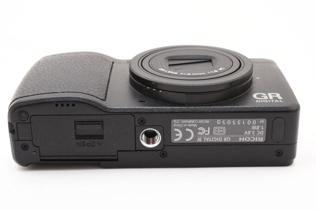 Ricoh GR Digital IV コンパクトデジタルカメラ【元箱付き】