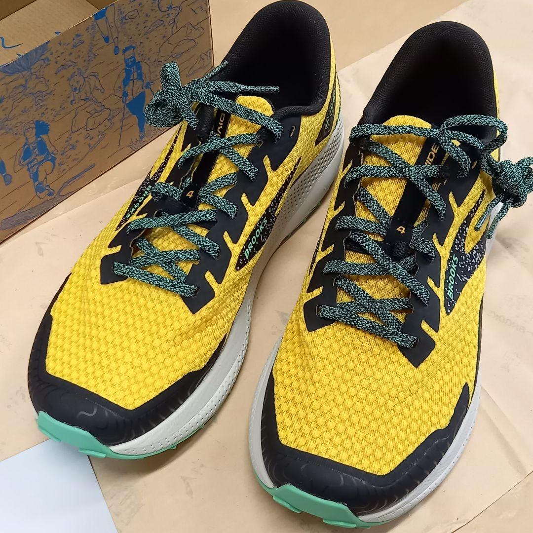 メンズ25.5 Brooks　Divide4　（ライトトレイル）試着のみ