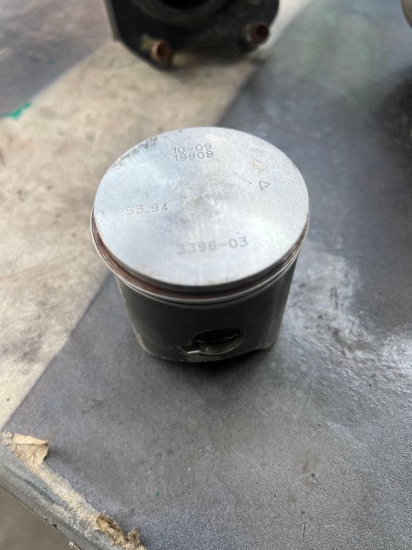 KTM EXC125 SX125 シリンダー　ピストン　ヘッド トップエンド