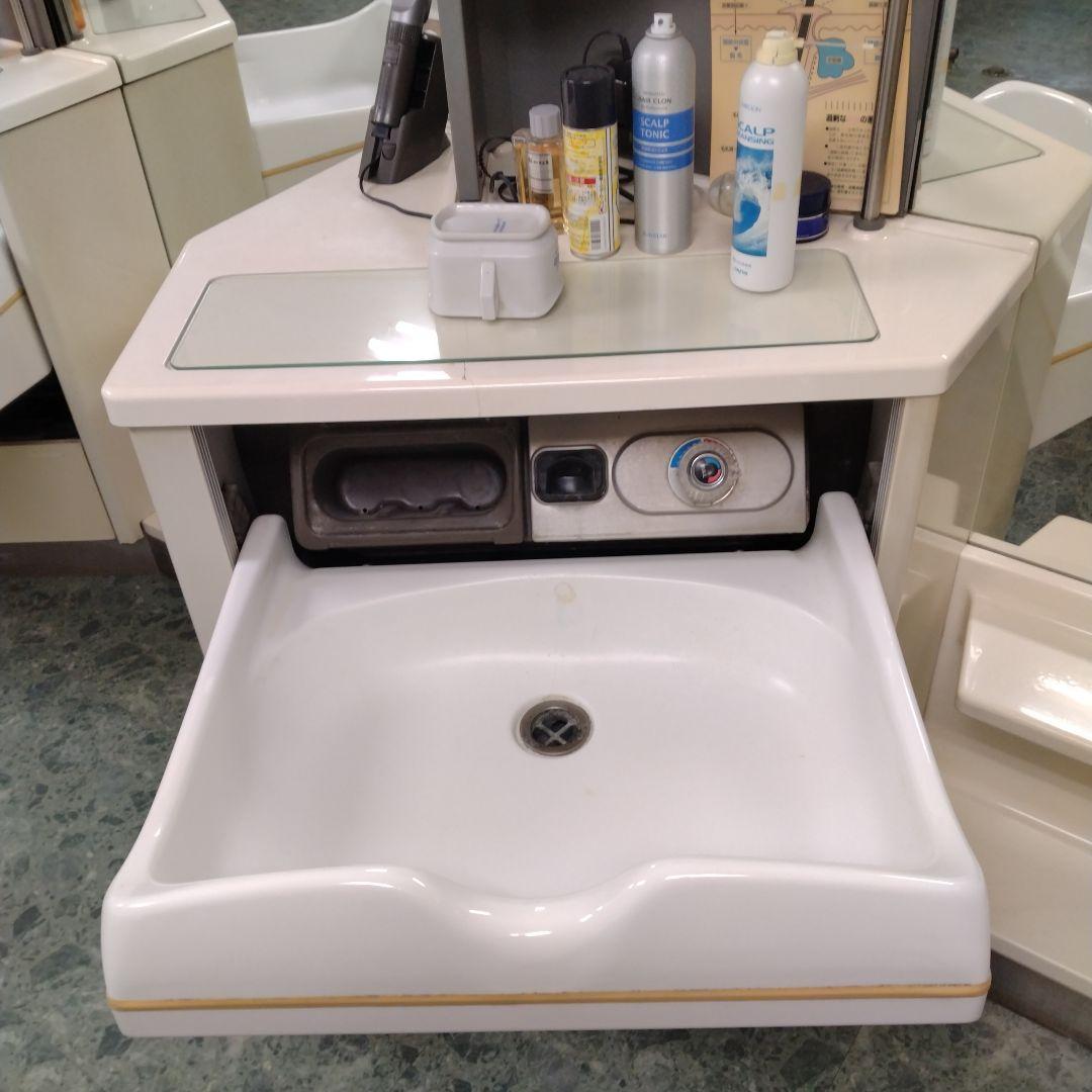 【理容】鏡台、洗面台 ✕3セット 【理容】鏡台、洗面台 ✕3セット