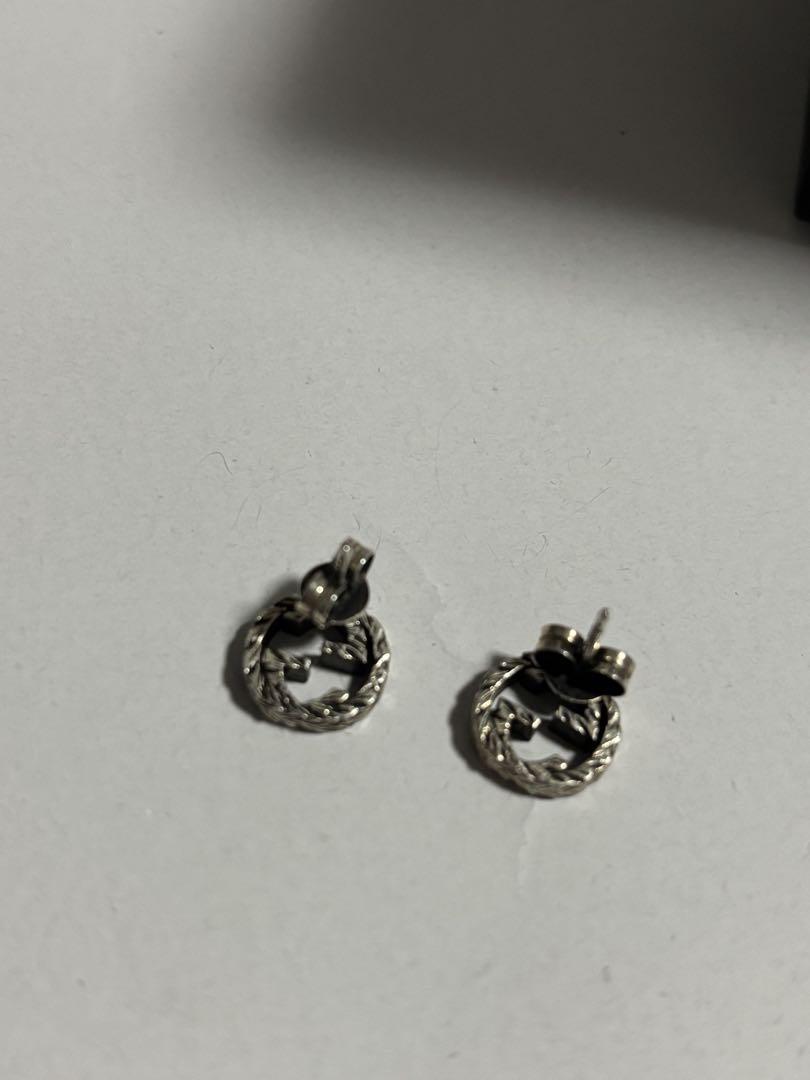 GUCCI シルバー ラウンド型 ピアス