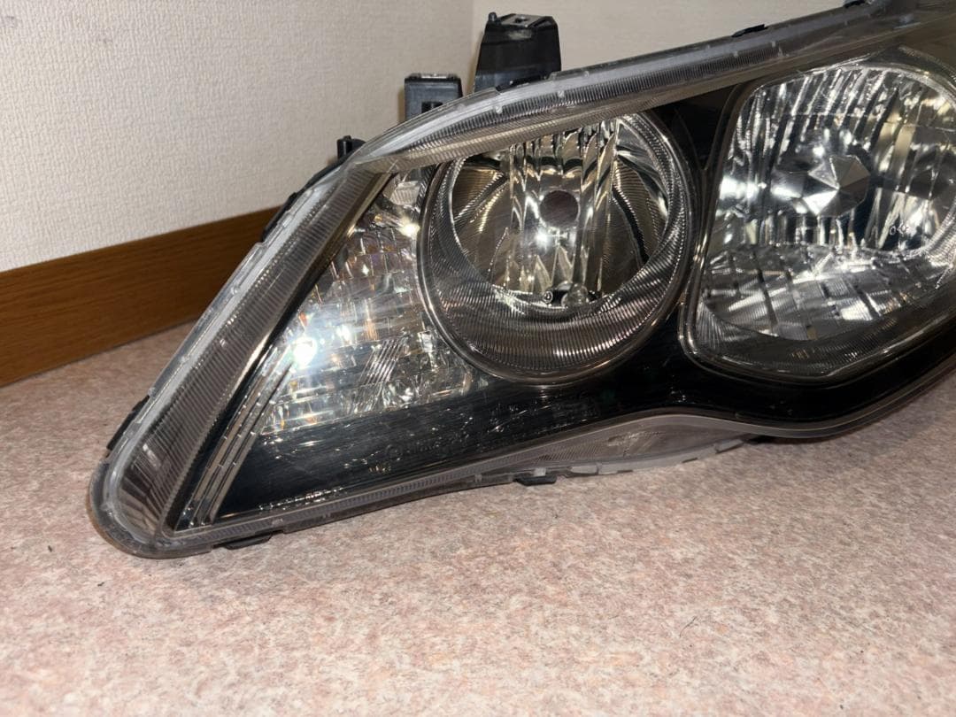 シビック(FD型) 左右ヘッドライト シビック(FD型) 左右ヘッドライト