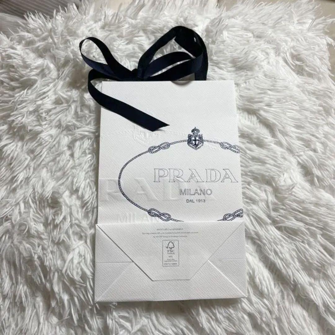 61%割引 【PRADA 限定】トラベラーズノート ショッパー付 - pu ...