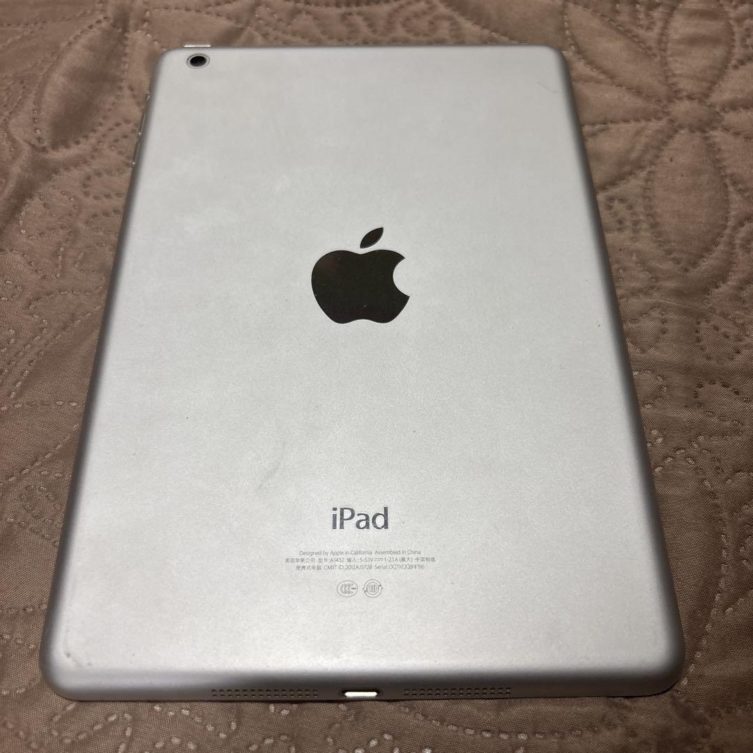Apple iPad シルバー 本体のみ Apple iPad シルバー 本体のみ - メルカリ