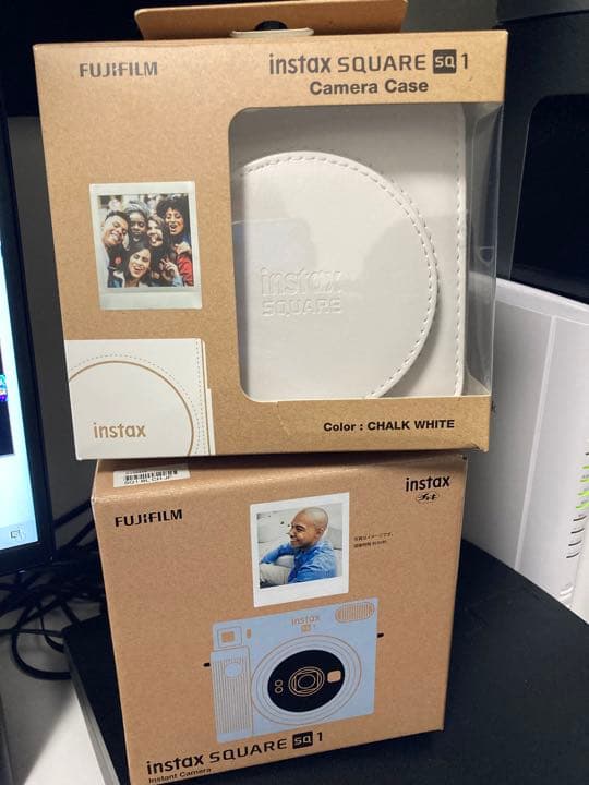 最安値挑戦】 チェキスクエアSQ1 グレイシャーブルー カメラケース