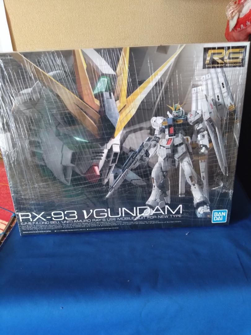 RG RX93−ニューガンダム 未組み立て品＋バンダイ水転写式デカール付属